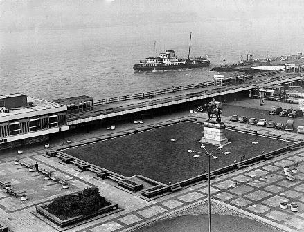 PierHead1973_11