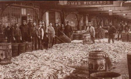ThomasRichardsFishMarket1900